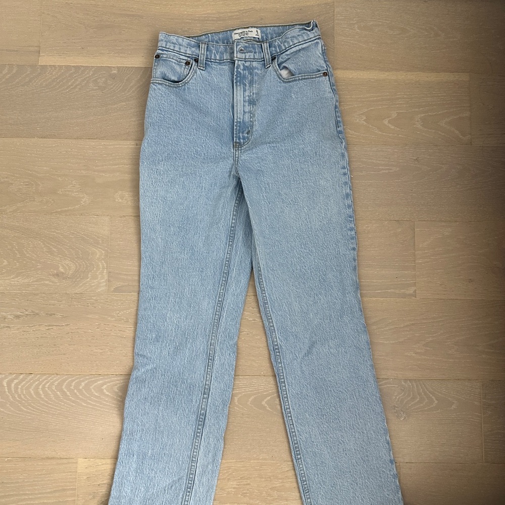 Abercrombie 90’s Straight Jeans